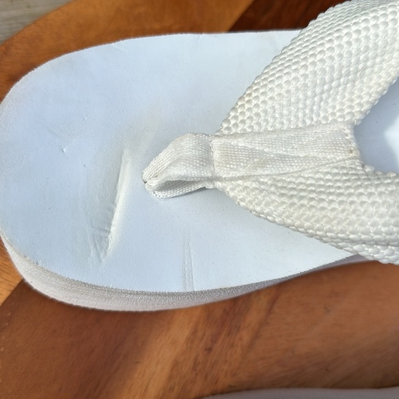 Jeffrey Campbell Wavin Platform Thong Foam White Platform Sandal Size 10 - Picture 6 of 14